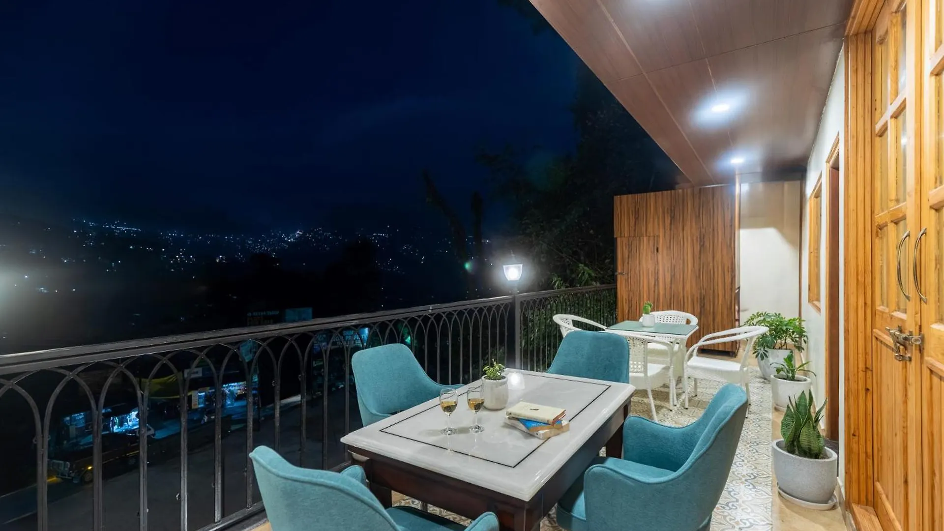 Alaya Stays 3 Bhk With Garden - Evaara Woods Breeze Šimla Apartmán